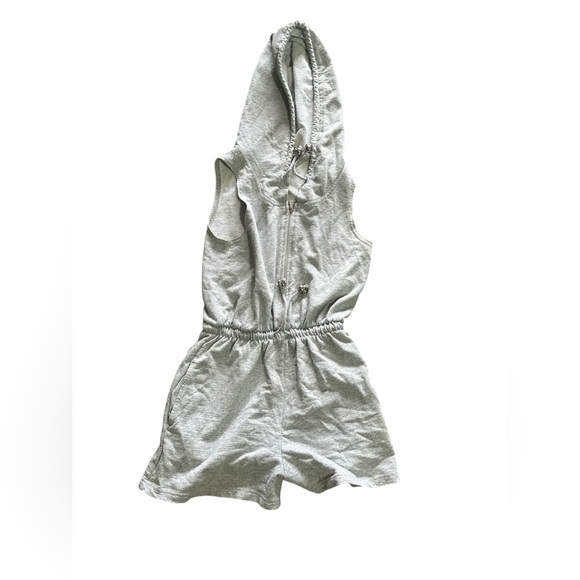 moda y2k scrunch gray short sleeve shorts hoodie romper sz S EUC - Picture 1 of 4
